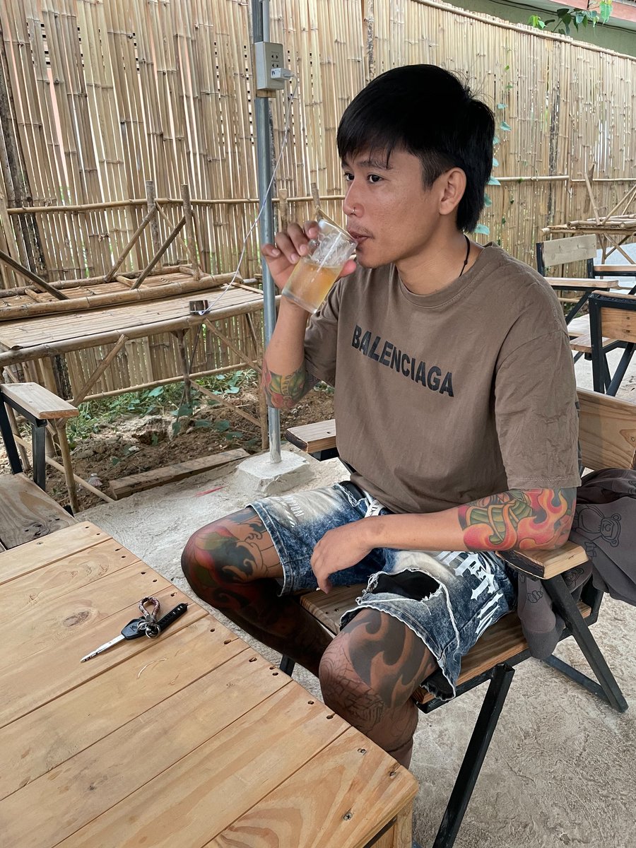 เปื้อนหมึก tweet media