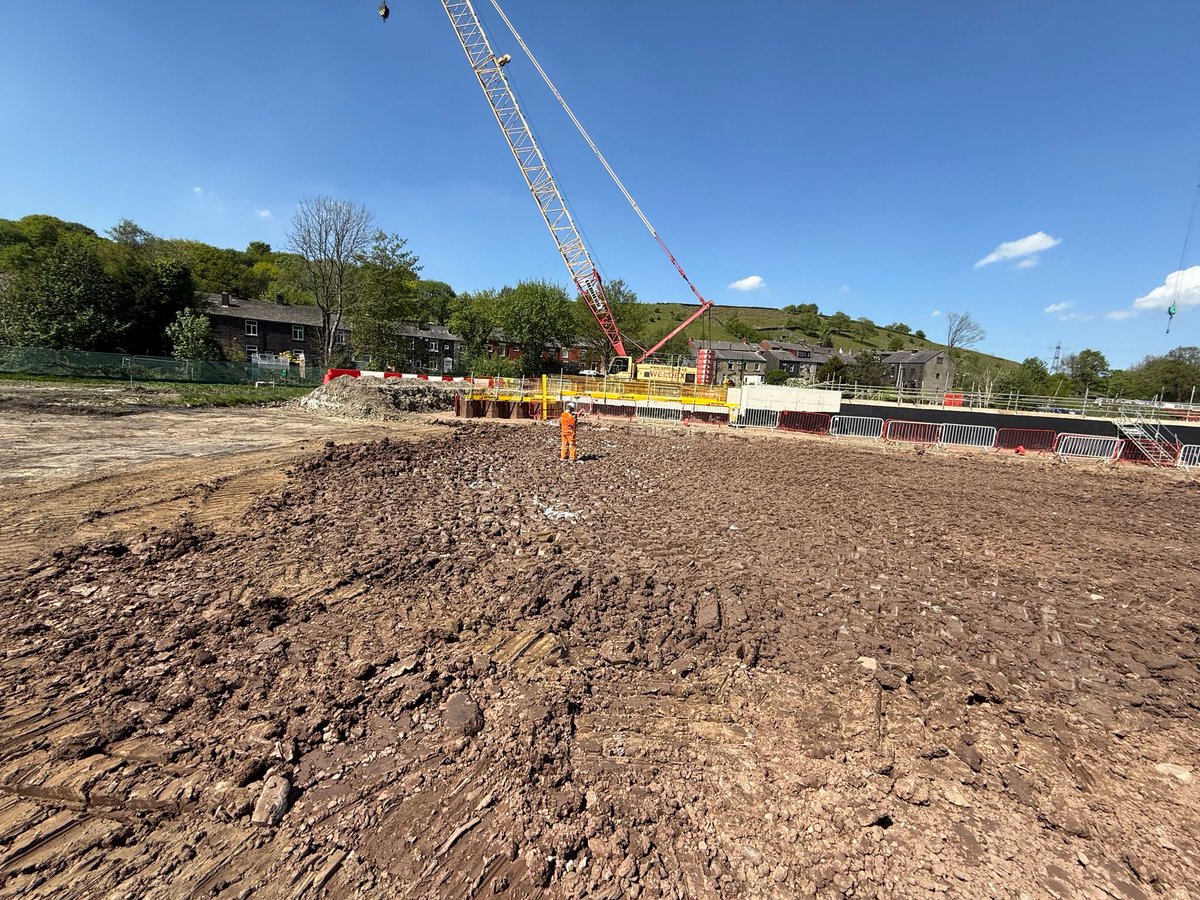 New contract in Manchester constructing a flood alleviation scheme.Great start this past week with the sun shine ☀️ ….💪💥