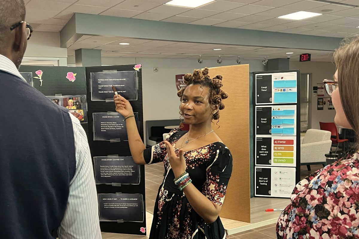 The campus community came together to celebrate global cultures and languages.♥️💛  The "Taste of a Global Language" event allowed attendees to learn new languages and taste food from around the world. 

Read more about the event at buff.ly/L6WoKHW.