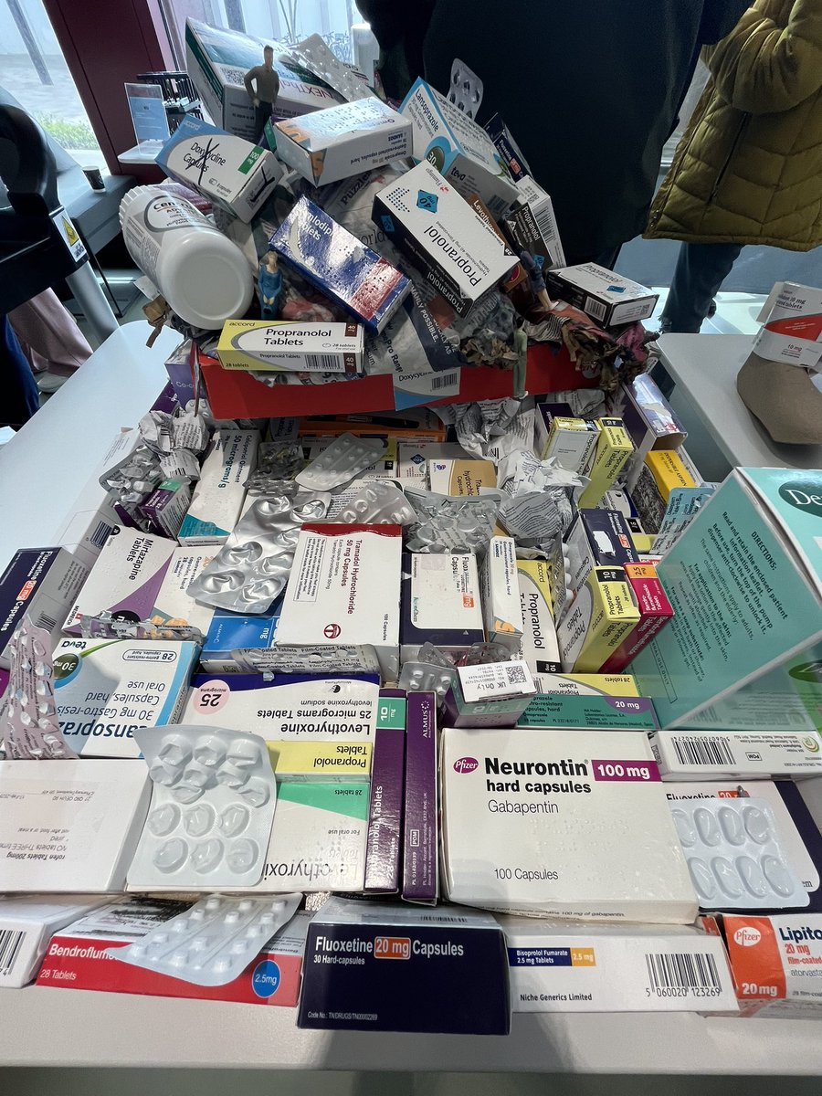 Colette Mason tweet media