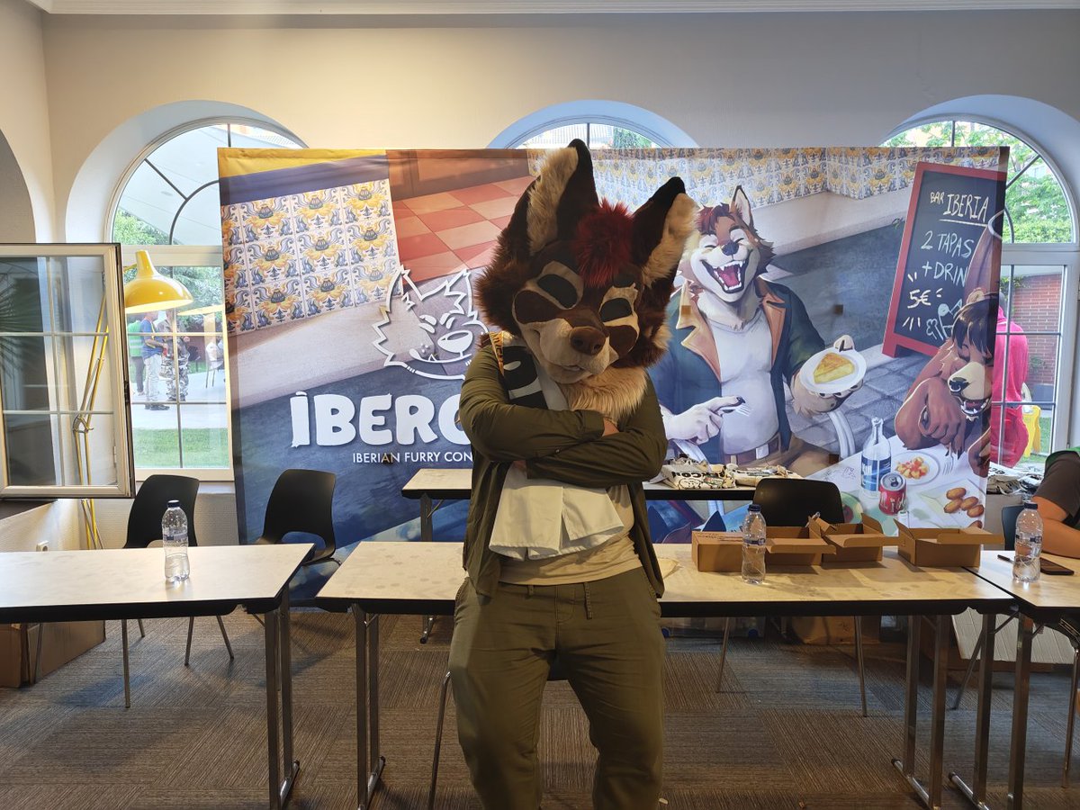 IberconOficial's tweet image. 🇪🇸 ¡Muchas gracias por acompañarnos en este primer día de convención! Hemos tenido que mover y replantear algunas actividades por imprevistos de última hora. Ahora a por los próximos días.