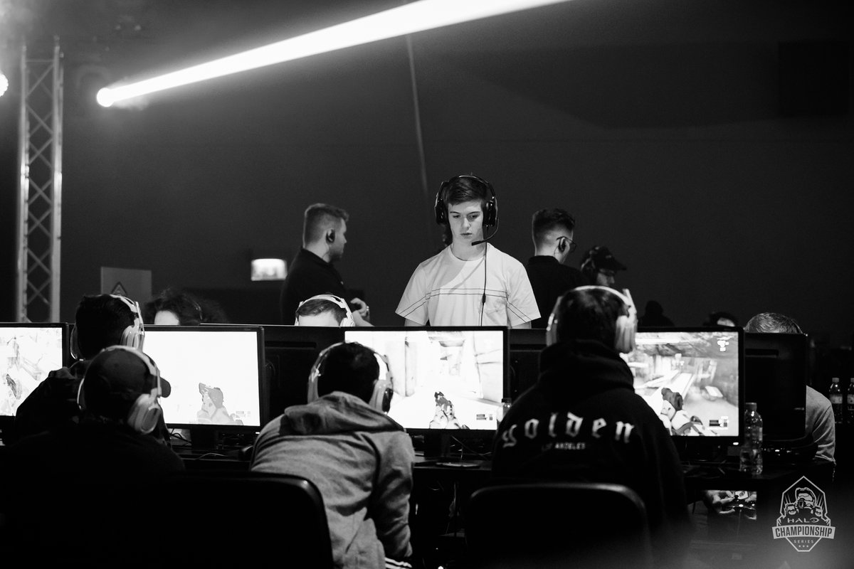 F/A for Dreamhack Dallas, coming over from Europe looking for team to play in OB.

0 HCS Points. (Please don't expect miracles)

I am equally interested in coaching a Top AM/Pro team if opportunity arises

DM here or Discord: ollyj 

RTs appreciated:)