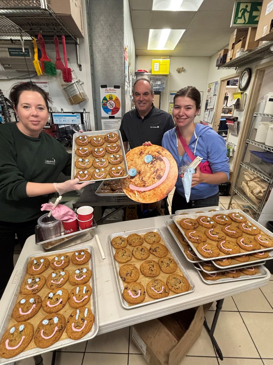 Brant Food For Thought (@brantfft) on Twitter photo Thank you Tiffany & Emily from <a href="/LansdowneCTC/">Lansdowne Children's Centre</a> for decorating at the #TimHorton store at 1290 Colborne St E and teaming up with Store Manager John. #timhortons
#SmileCookie
#BrantfordGivesBack
#TimHortons
#SupportLocal
#BrantFoodForThought
#lansdownechildrenscentre Thank you Tiffany & Emily from <a href="/LansdowneCTC/">Lansdowne Children's Centre</a> for decorating at the #TimHorton store at 1290 Colborne St E and teaming up with Store Manager John. #timhortons
#SmileCookie
#BrantfordGivesBack
#TimHortons
#SupportLocal
#BrantFoodForThought
#lansdownechildrenscentre