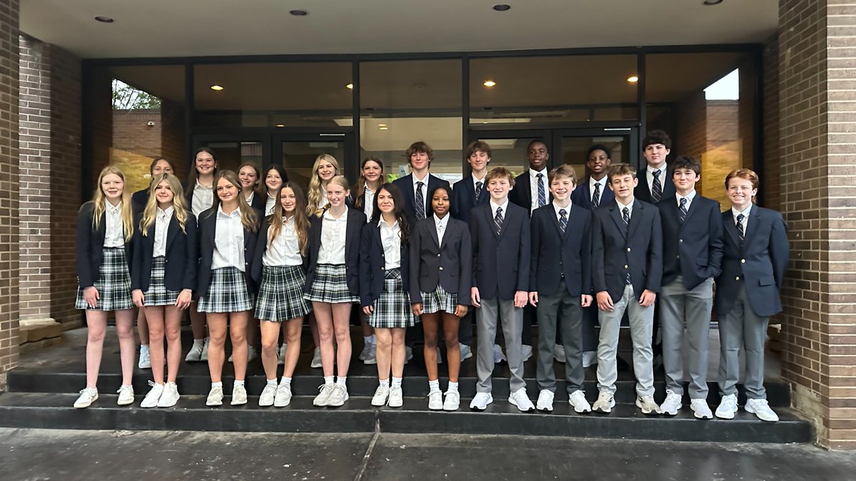 Episcopal Dallas (@episcopaldallas) on Twitter photo ✨This week, 23 rising ninth graders officially joined their future classmates during one of ESD’s most cherished traditions: Pass It On 🕯️ 
This tradition continues to remind us that the light of Christ dwells in each of us. ✨This week, 23 rising ninth graders officially joined their future classmates during one of ESD’s most cherished traditions: Pass It On 🕯️ 
This tradition continues to remind us that the light of Christ dwells in each of us.