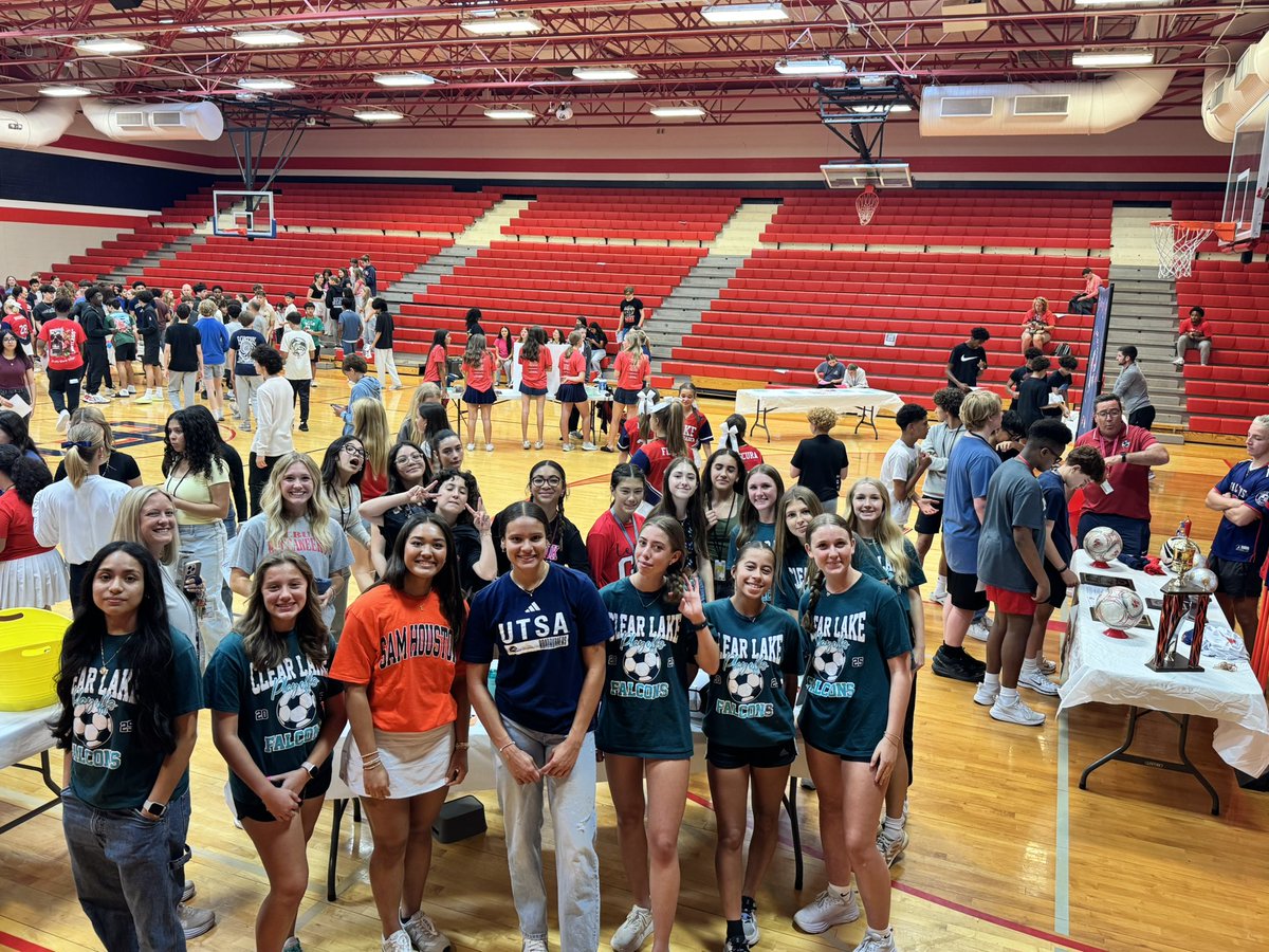 CLHSGirlsAthletics tweet media