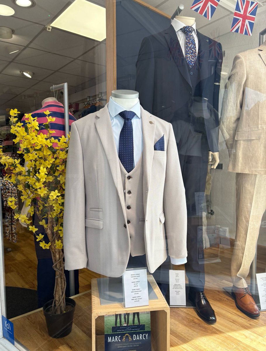 AubynDavies's tweet image. Visit us on Saturday where the traders will be commemorating VE Day 80th Anniversary, enjoy the music, face painting and more 🇬🇧 @stjohnsstBSE