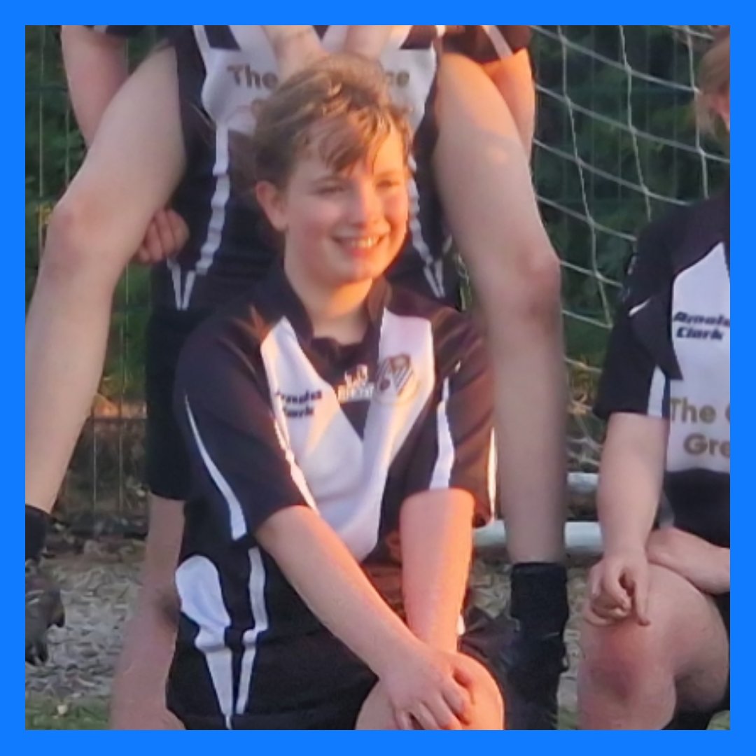 Loved training with <a href="/reddevilswomens/">Salford Red Devils Women</a> tonight. Thank you to all the players for looking after us. And it was good to see <a href="/MikeGrady04/">Mike Grady</a> and <a href="/David_Hewitt6/">David Hewitt</a> again too. No training on Saturday because it's my walk for <a href="/SaddRangers/">Saddleworth Rangers</a>  <a href="/HornetsAll/">All Hornets</a> and <a href="/mndassoc/">MND Association</a>
 justgiving.com/crowdfunding/a…