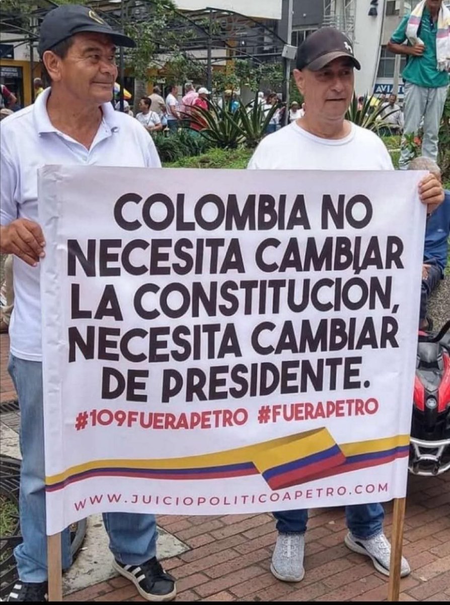 SusanaCelmira's tweet photo. #SiSeQuedaLoSacamos  éso que no lo dude, no lo vamos a soportar por más tiempo, ya fue suficiente. https://t.co/DMuwICzUqU