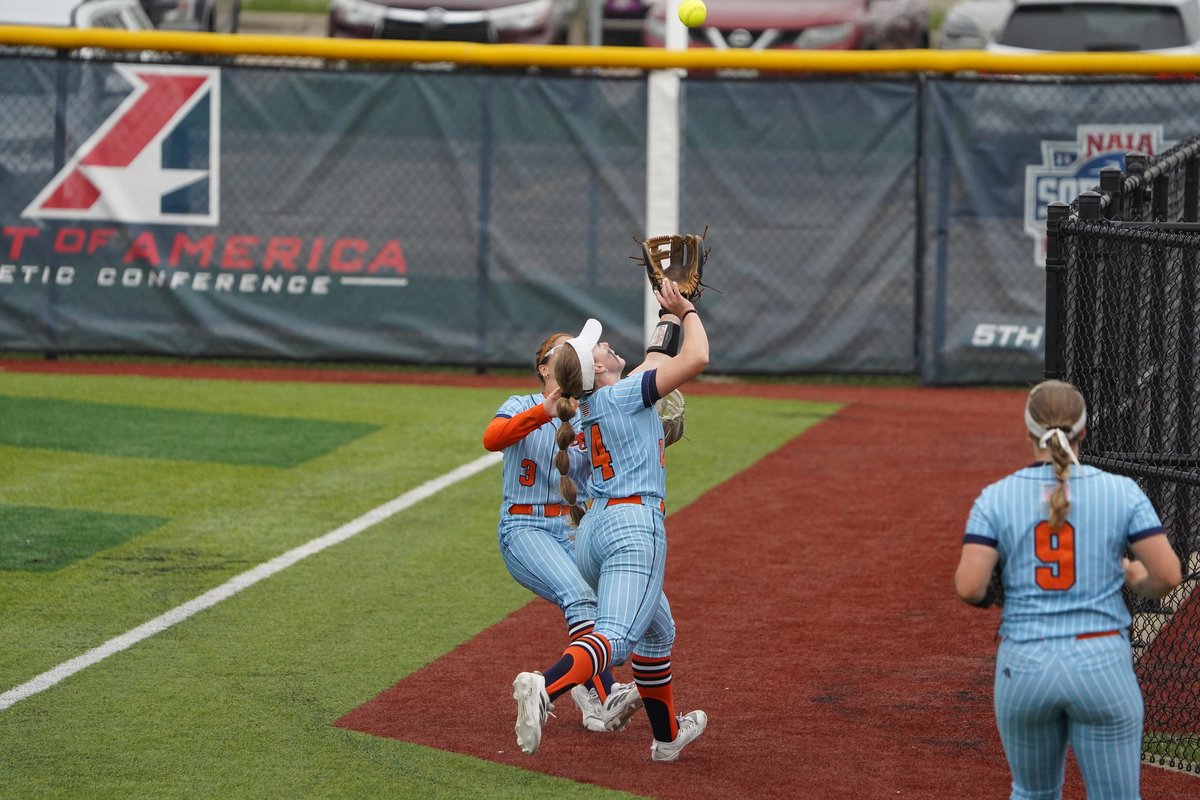 Baker Athletics (@bakerathletics) on Twitter photo Flicks from today's epic walk-off winner in Cedar Rapids!
<a href="/BakerWildcatSB/">Baker University Softball</a> moves on to the Heart Quarterfinals and will face #1 Central Methodist tomorrow at Noon!
📸 <a href="/Lester1Jordan/">Jordan Lester</a> Flicks from today's epic walk-off winner in Cedar Rapids!
<a href="/BakerWildcatSB/">Baker University Softball</a> moves on to the Heart Quarterfinals and will face #1 Central Methodist tomorrow at Noon!
📸 <a href="/Lester1Jordan/">Jordan Lester</a>