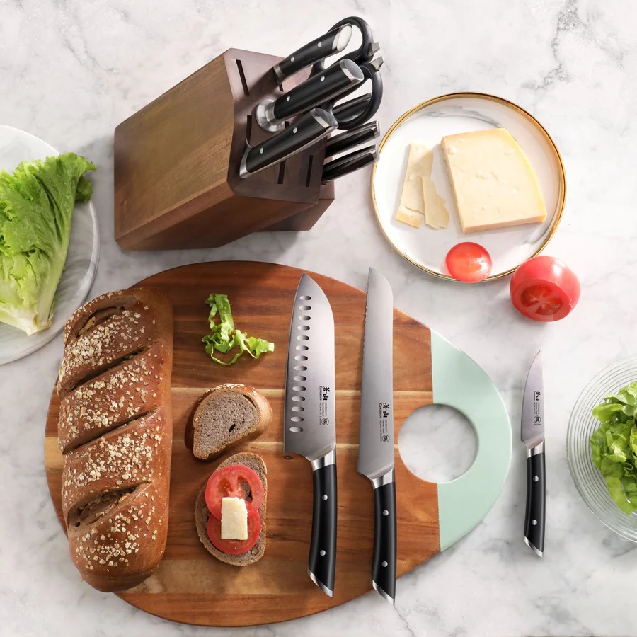 NEW Helena Cutlery Line from Cangshan, Priced with VALUE in Mind! The HELENA Series from Cangshan is an elegant interpretation of the modern kitchen knife. A slim, semi-bolster perfectly balances the knife's full tang while complementing the sleek smooth lines of the handle. #ATX