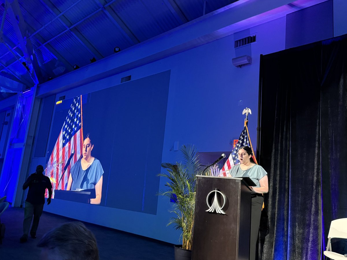𝗦𝘁𝗮𝘁𝗲 𝗼𝗳 𝗦𝗽𝗮𝗰𝗲 lunch at Kennedy Space Center off to a good start with <a href="/UCF/">UCF</a> student Chloe Greenbaum’s introductory speech!