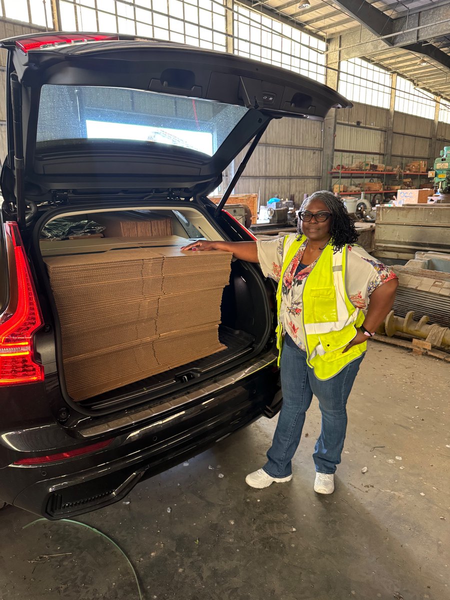 📷📷 Food drive in action! A huge thank you to Alesia Burrell with International Paper - Pine Hill Mill for helping load 250 donated food boxes with our team member Sierra Myers Skipper!
Learn More: uwswa.org/event/choctaw-…