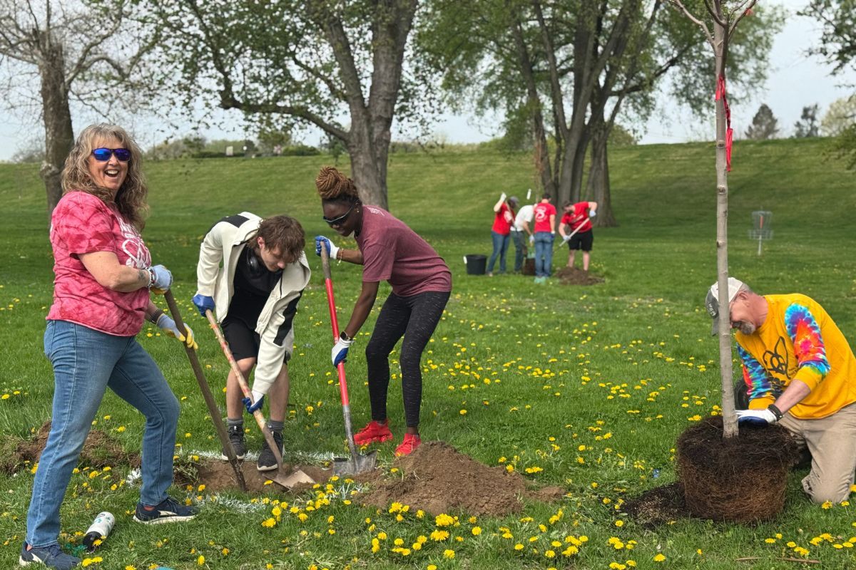 Our Holy Cross Day of Service Was a Success! 🙌 Students, faculty, and staff came together to give back through various service projects. 

Read more about the day of service at buff.ly/yxIFE4p.