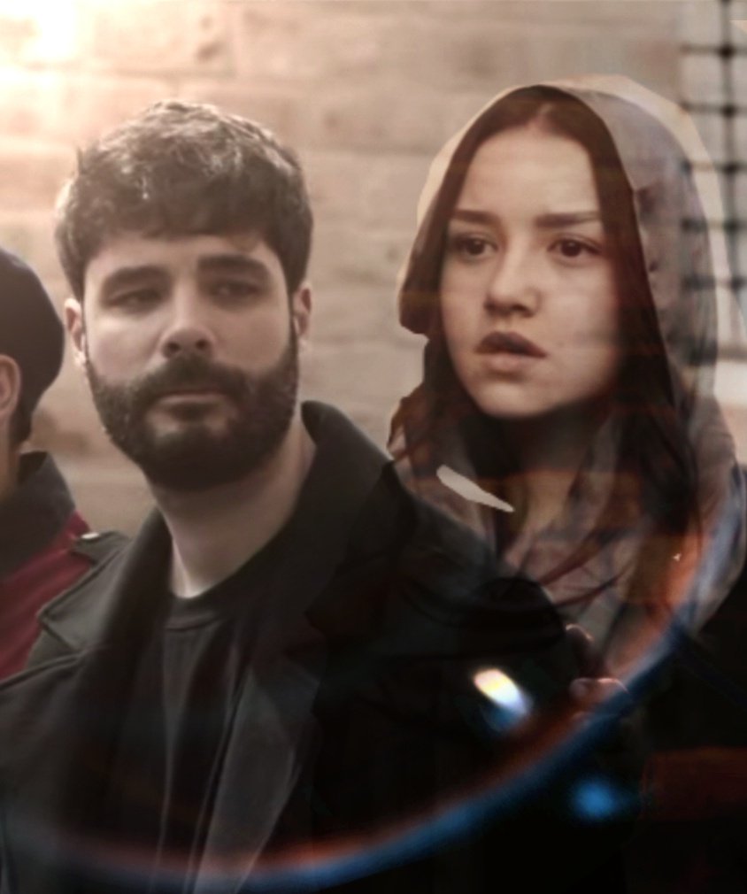 Plot? Great. Drama? Sure. But let’s be honest — we’re here for the chemistry and we’re tuning in for them #SiyahKalp
#EsatEsma