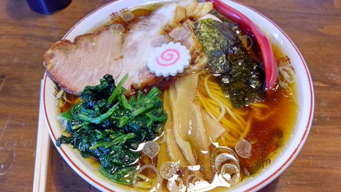 明日てか今日の昼はこんな感じのラーメン食べような、わし……(¦3ꇤ[▓▓] 