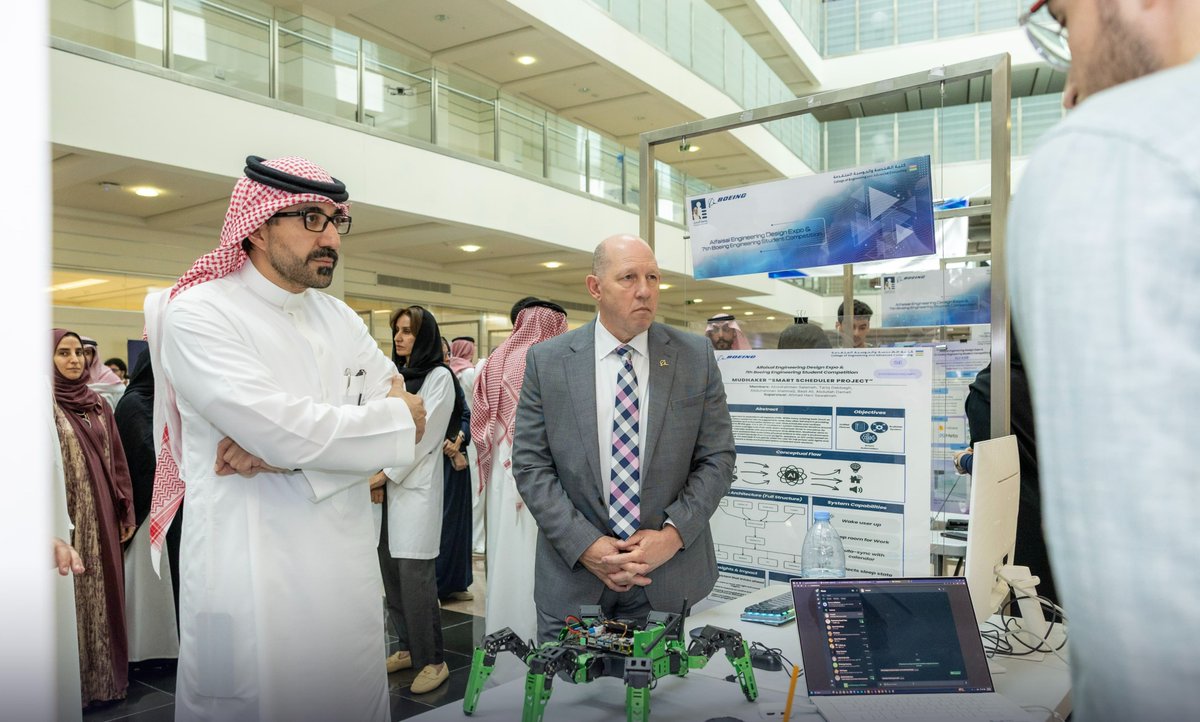Boeing Middle East (@boeingmideast) on Twitter photo تهانينا لجميع المشاركين في المعرض السنوي للتصميم الهندسي ومسابقة بوينج السابعة التي أقيمت في جامعة <a href="/Alfaisaluniv/">Alfaisal University</a> !
قدم أكثر من 300 طالب 121 مشروعًا، تم تقييمه من قبل خبراء في الابتكار والجدوى والجدارة التقنية. تم تكريم الفائزين في كل مسار بجوائز المركز الأول والثاني والثالث - تهانينا لجميع المشاركين في المعرض السنوي للتصميم الهندسي ومسابقة بوينج السابعة التي أقيمت في جامعة <a href="/Alfaisaluniv/">Alfaisal University</a> !
قدم أكثر من 300 طالب 121 مشروعًا، تم تقييمه من قبل خبراء في الابتكار والجدوى والجدارة التقنية. تم تكريم الفائزين في كل مسار بجوائز المركز الأول والثاني والثالث -