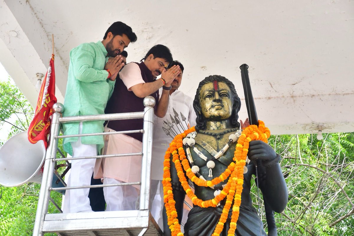 #OneNationOneElection कार्यक्रम सुलतानपुर मुख्य अतिथि भाजापा राष्ट्रीय प्रवक्ता श्री प्रेम शुक्ला जी <a href="/PremShuklaBJP/">Prem Shukla -प्रेम शुक्ल</a> 
<a href="/BJYM4UP/">BJYM Uttar Pradesh</a> <a href="/BJYM/">BJYM</a> <a href="/BJP4UP/">BJP Uttar Pradesh</a>