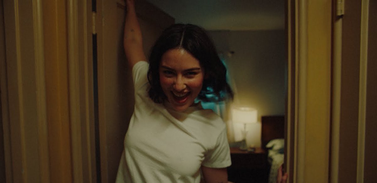 PopBase's tweet image. One year ago today, Gracie Abrams released ‘Risk.’