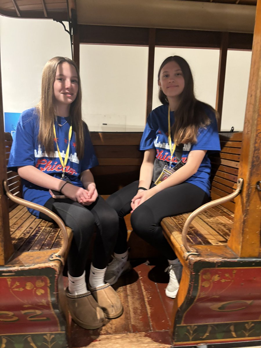 Miss Davis tweet media