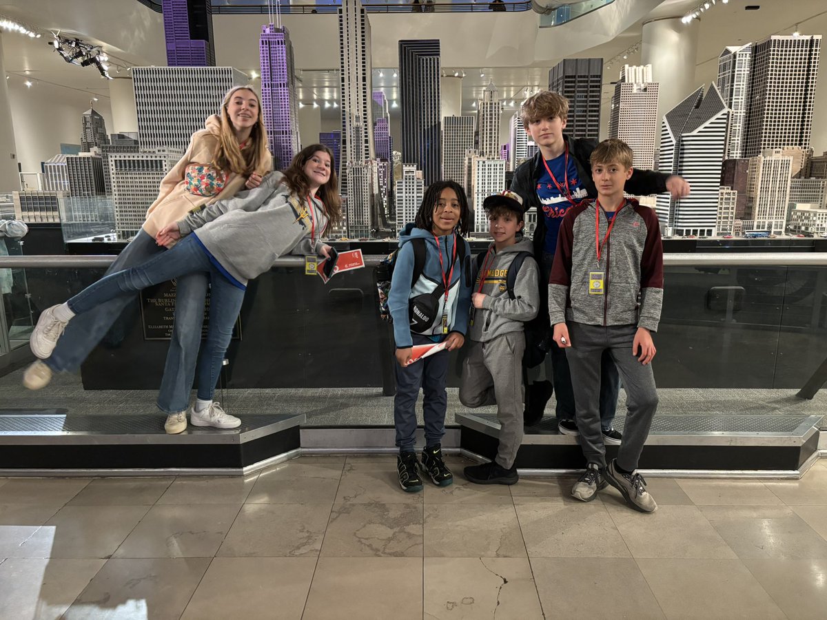 Miss Davis tweet media