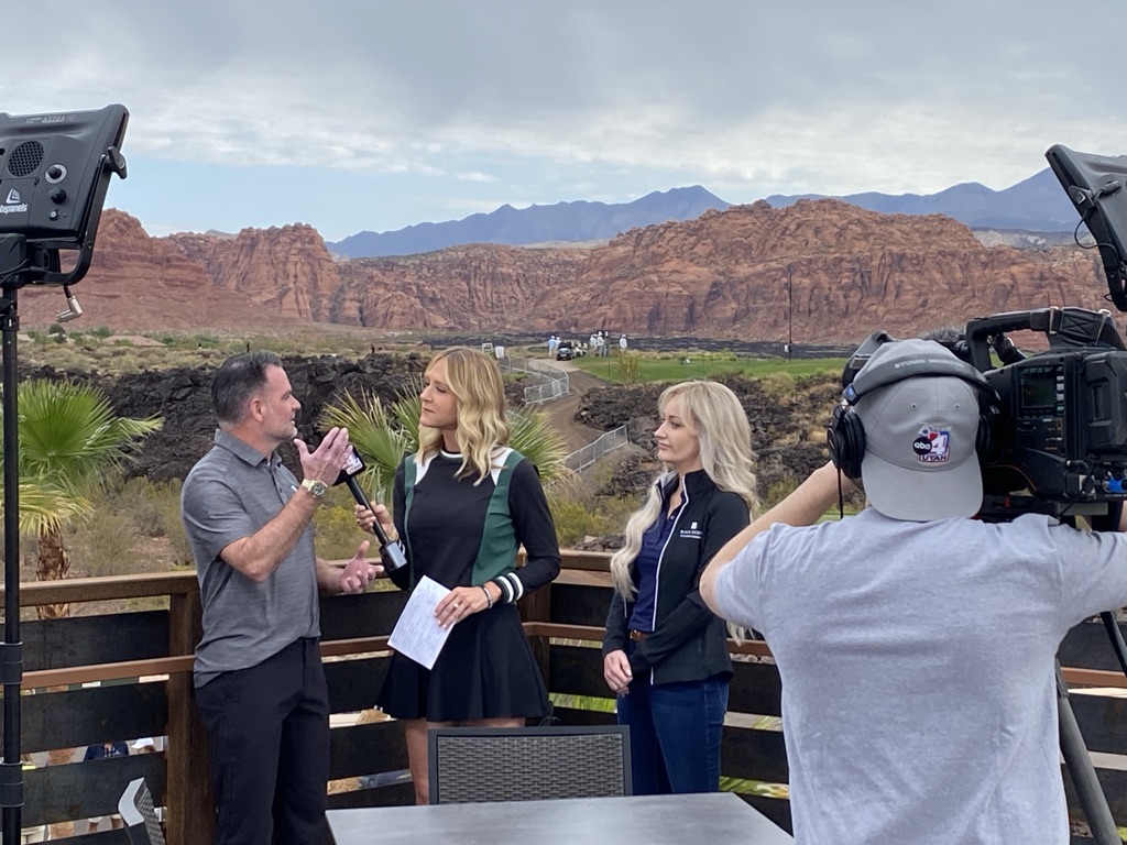 Live from the inaugural LPGA Black Desert Championship tee off! This is the first time an LPGA Tour has been back in Utah in over 60 yrs. Get your free youth tickets to the Championship today.
ow.ly/xsuj50VLrkM
#LPGA #blackdesertchampionship #myutahmybank #bankofutahcares