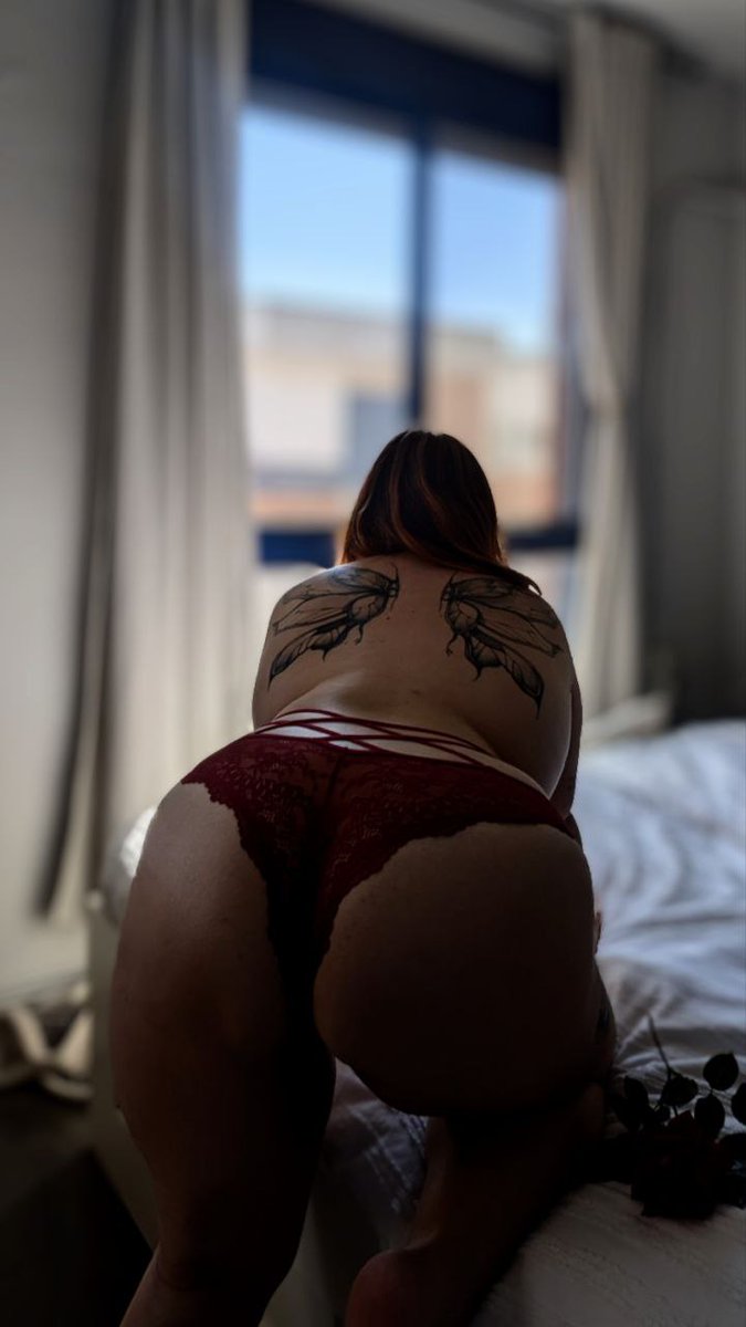 MasajistaVLC92's tweet photo. Buenas tardes! Mi amiga Alada me ha pasado unas fotos para que os la comparta, cada vez quedan menos plazas para llegar a los 8 que ella quiere y cumplir su fantasía. Mándame MD y hablamos para que puedas participar! https://t.co/paJI4grIfa