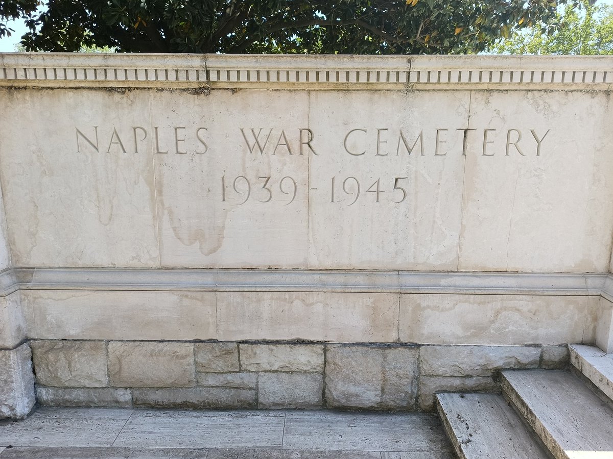 CerulloCerullo's tweet photo. Happened across the beautiful Naples War Cemetery today for the first time. Lovely moment of peace and remembrance in the busy suburbs of Napoli. #cwgc @CWGC https://t.co/jODPVTAude