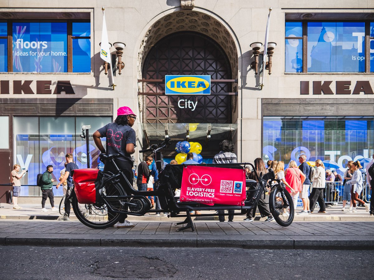 Green courier firm @PedalMeapp showcases cargo bike capabilities with free deliveries for customers shopping in the newly-opened London IKEA store on Oxford Street.

Read more: zagdaily.com/trends/pedal-m…