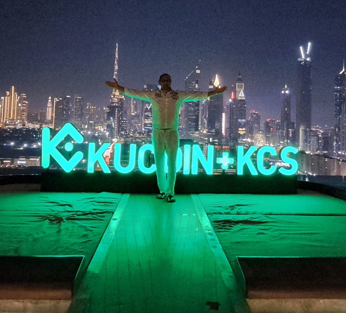 A great night in Dubai with #Kucoin
 #KCS #ShapeTheFutureOfCrypto