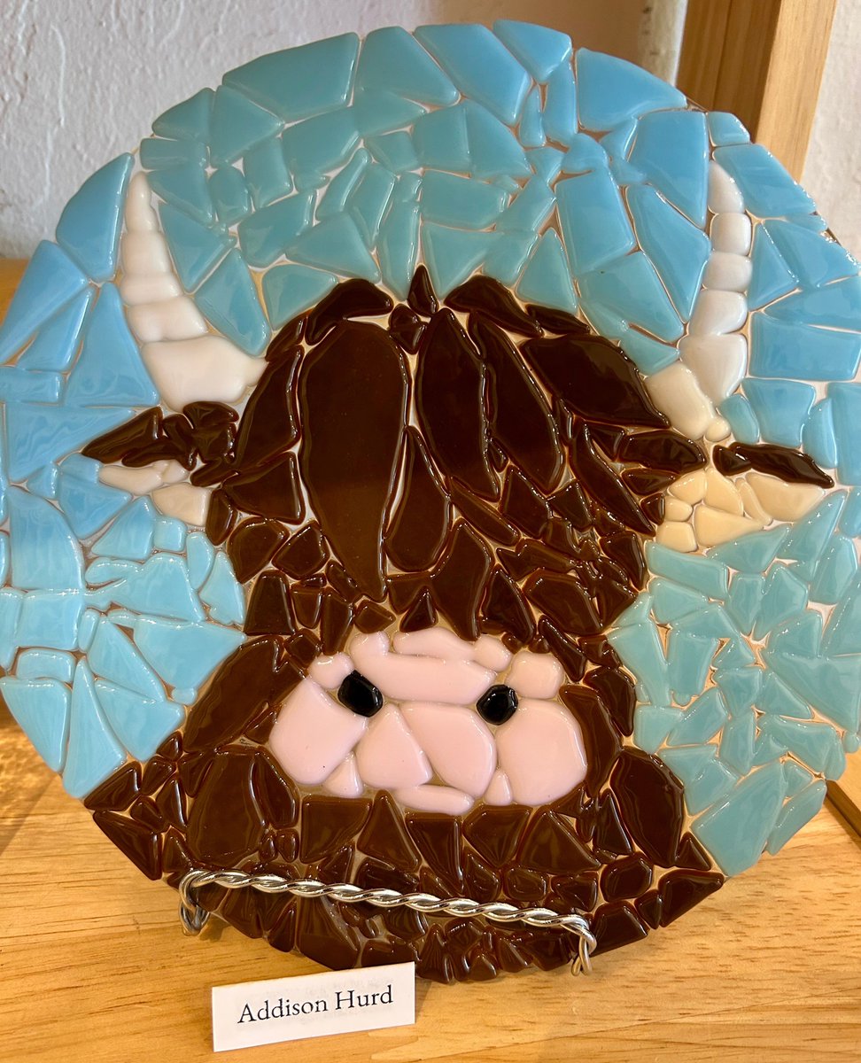 ValleyGallery's tweet image. Make sure to catch this unique art showcase featuring advanced art students from College Park High School before it wraps up on May 11th!

#art #highschool #artprograms #glassart #ceramics #artasactivism #animals #representativeart #youngartists #gloriamarshallfund #specialshow