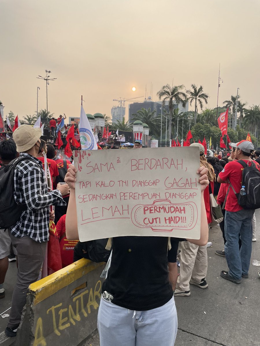 cantyodannis's tweet image. Salah satu poster terbaik hari ini di May Day.