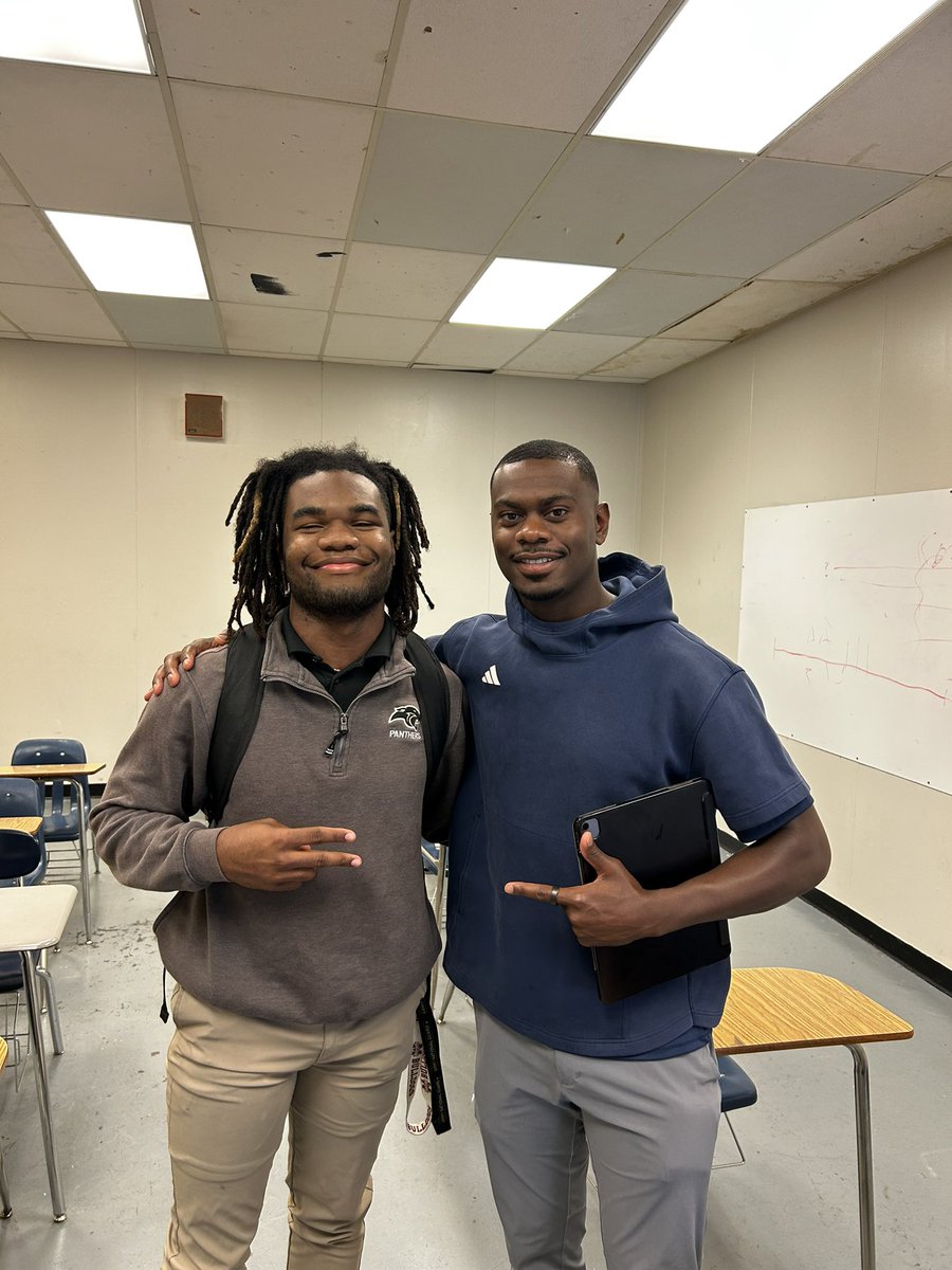 Jd Kelly (@jdkelly_9) on Twitter photo After a great conversation with <a href="/CoachStampsSMCC/">Chris Stamps</a> I’m blessed to receive another offer to play at Southwest CC. #AGTG <a href="/carterhankins11/">Carter Hankins</a> <a href="/DariusBuck21/">Darius Buck</a> <a href="/stephonhuderson/">Coach Hud</a> <a href="/GregNorwoodJr/">Greg Norwood Jr</a> <a href="/Kwood264066/">Kwood</a> After a great conversation with <a href="/CoachStampsSMCC/">Chris Stamps</a> I’m blessed to receive another offer to play at Southwest CC. #AGTG <a href="/carterhankins11/">Carter Hankins</a> <a href="/DariusBuck21/">Darius Buck</a> <a href="/stephonhuderson/">Coach Hud</a> <a href="/GregNorwoodJr/">Greg Norwood Jr</a> <a href="/Kwood264066/">Kwood</a>