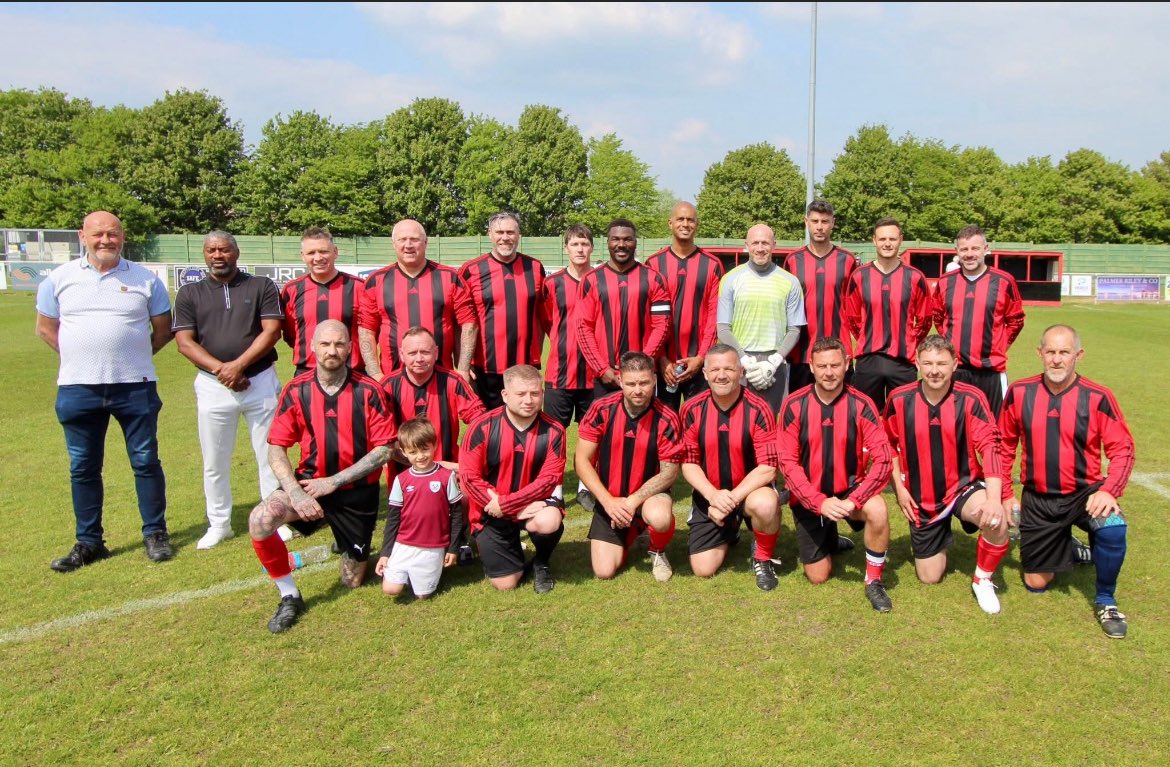 Danny Phillips (@dannyp7777) on Twitter photo I thought stripes were supposed to be slimming? Jesus Price! Great cause though to raise money for <a href="/CR_UK/">Cancer Research UK</a> at Jon Gittens memorial match vs Pompey and Saints ex pros <a href="/farehamtownfc/">Fareham Town FC</a> 😂 #BellysGonnaGetcha I thought stripes were supposed to be slimming? Jesus Price! Great cause though to raise money for <a href="/CR_UK/">Cancer Research UK</a> at Jon Gittens memorial match vs Pompey and Saints ex pros <a href="/farehamtownfc/">Fareham Town FC</a> 😂 #BellysGonnaGetcha