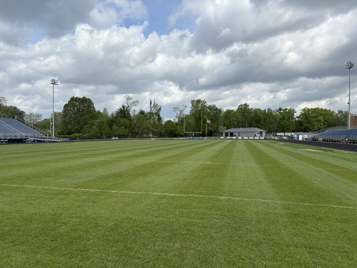 athleticsEHS's tweet image. As good a day as any to thank Rick Scheper for his volunteer efforts maintaining the Grass Fields of Middletown. With the help of Assistant ADs Rains and Graham, they operate some of the best grass fields in JCPS. We thank them as always. #FlyEastern