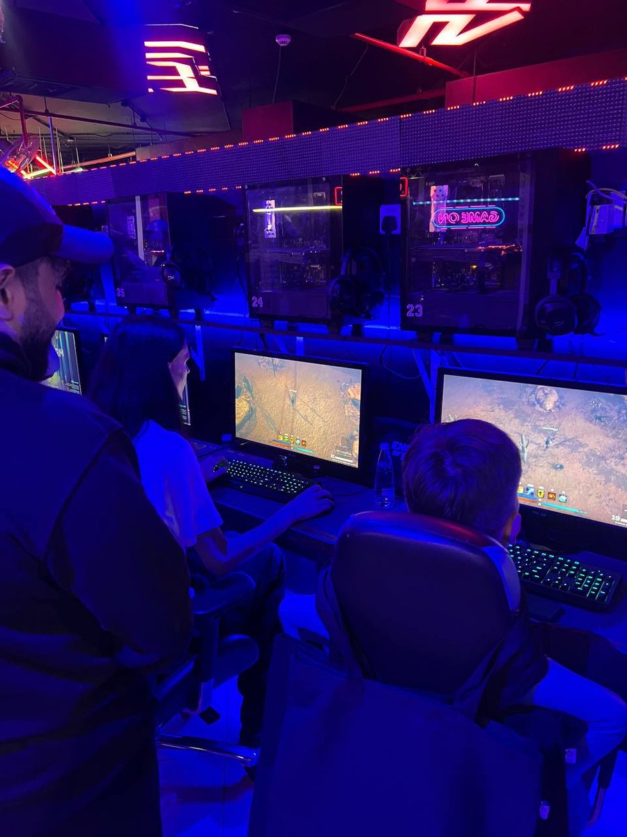 The Infection showcase running at <a href="/GAM3Sgg_/">GAM3S.GG</a> x <a href="/opensea/">OpenSea</a> x <a href="/avax/">Avalanche🔺</a> event.

#token2049 
Get your fury on &amp; come see us there!