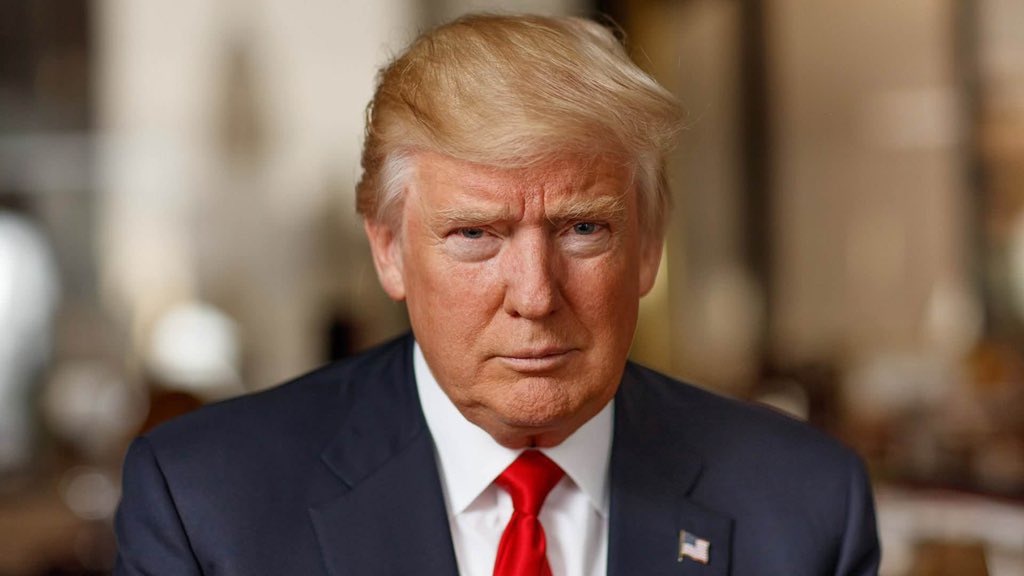 🐋: "Trump mette in guardia: stop agli affari per chi acquista petrolio dall'Iran"