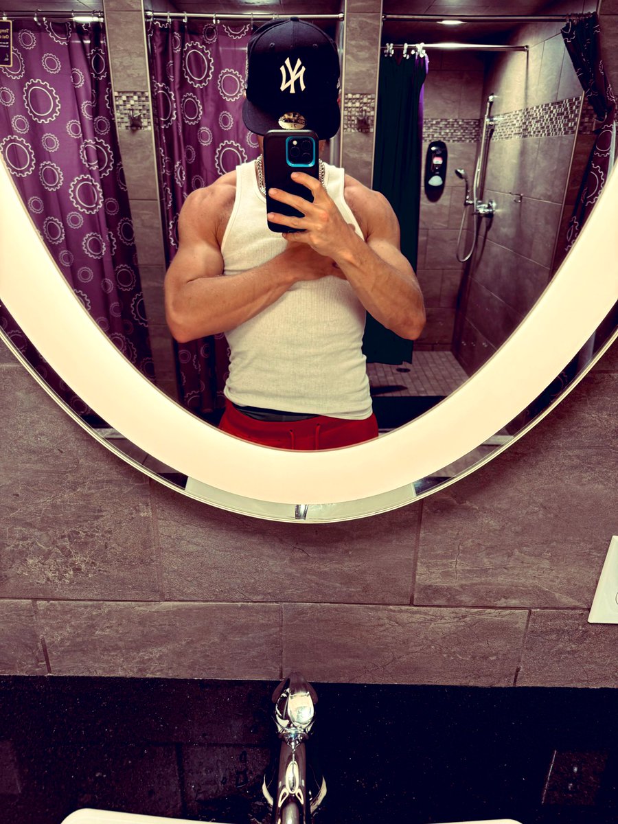 And really, I think I like who I'm becoming 🏋️