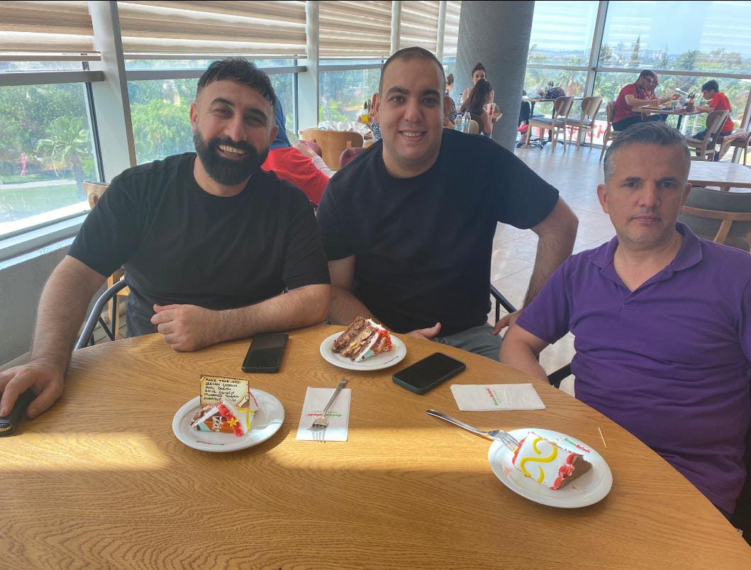 İyi ki varsın <a href="/GalatasaraySK/">Galatasaray SK</a>  Senin sevgin sayesinde birçok güzellik kazandım. Adana’da iki güzel abim oldu. Bugün Mahmut abimin doğum günü Fotoğraf geçen seneden ama sevgimiz, saygımız ilk günkü gibi taptaze. #Hedef25 güzel günlere, iki gözümüz gibi sakladığımız hayallere💛♥