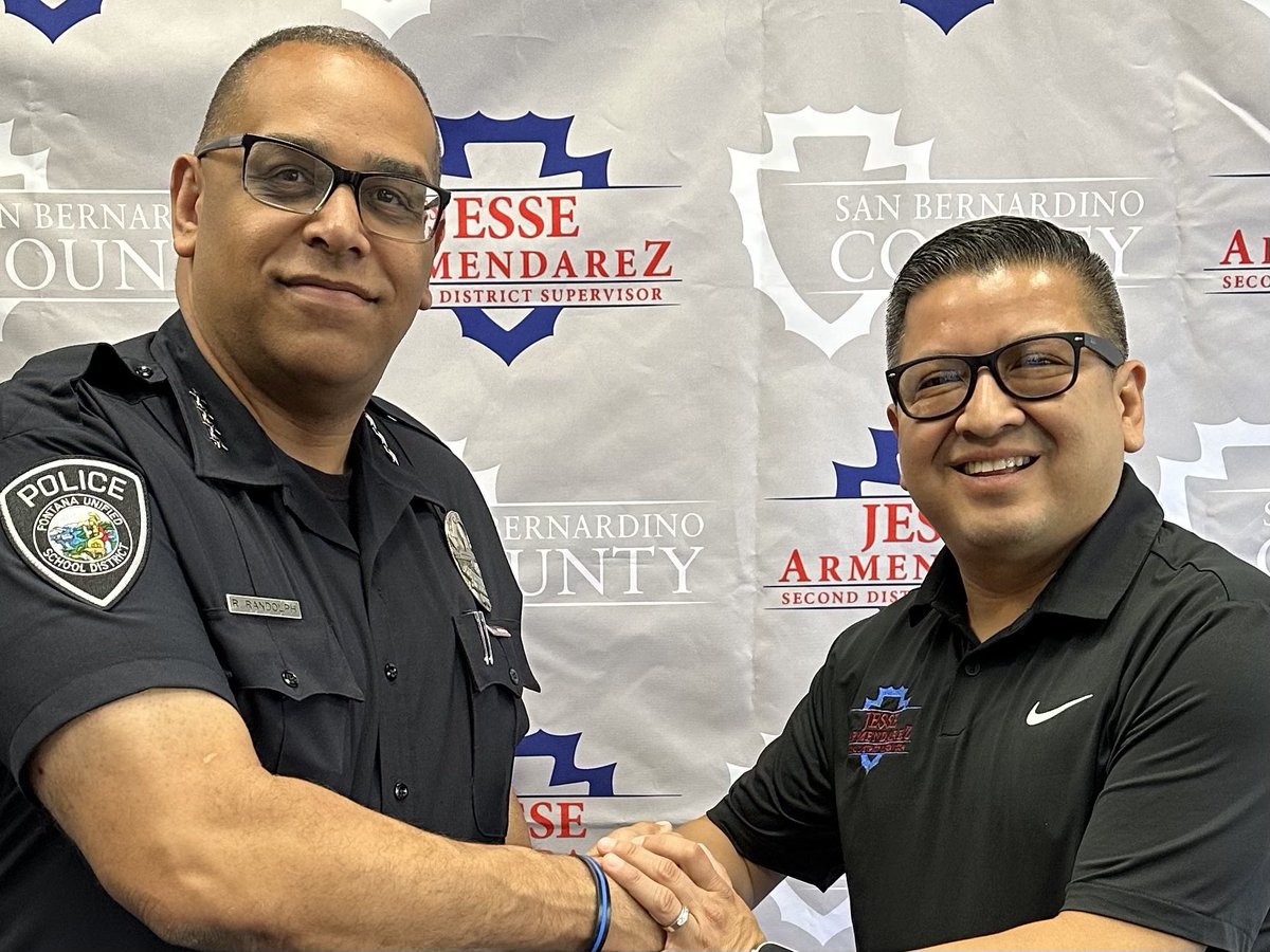 Collaborations and  Service - Motivated and excited after meeting with <a href="/supervisorjesse/">Jesse Armendarez</a>  on advancing services for our school district through our police department.  

<a href="/FontanaSchoolPD/">Fontana School Police</a>  moving forward for our students, parents and staff! <a href="/FontanaUnified/">Fontana Unified</a> !
