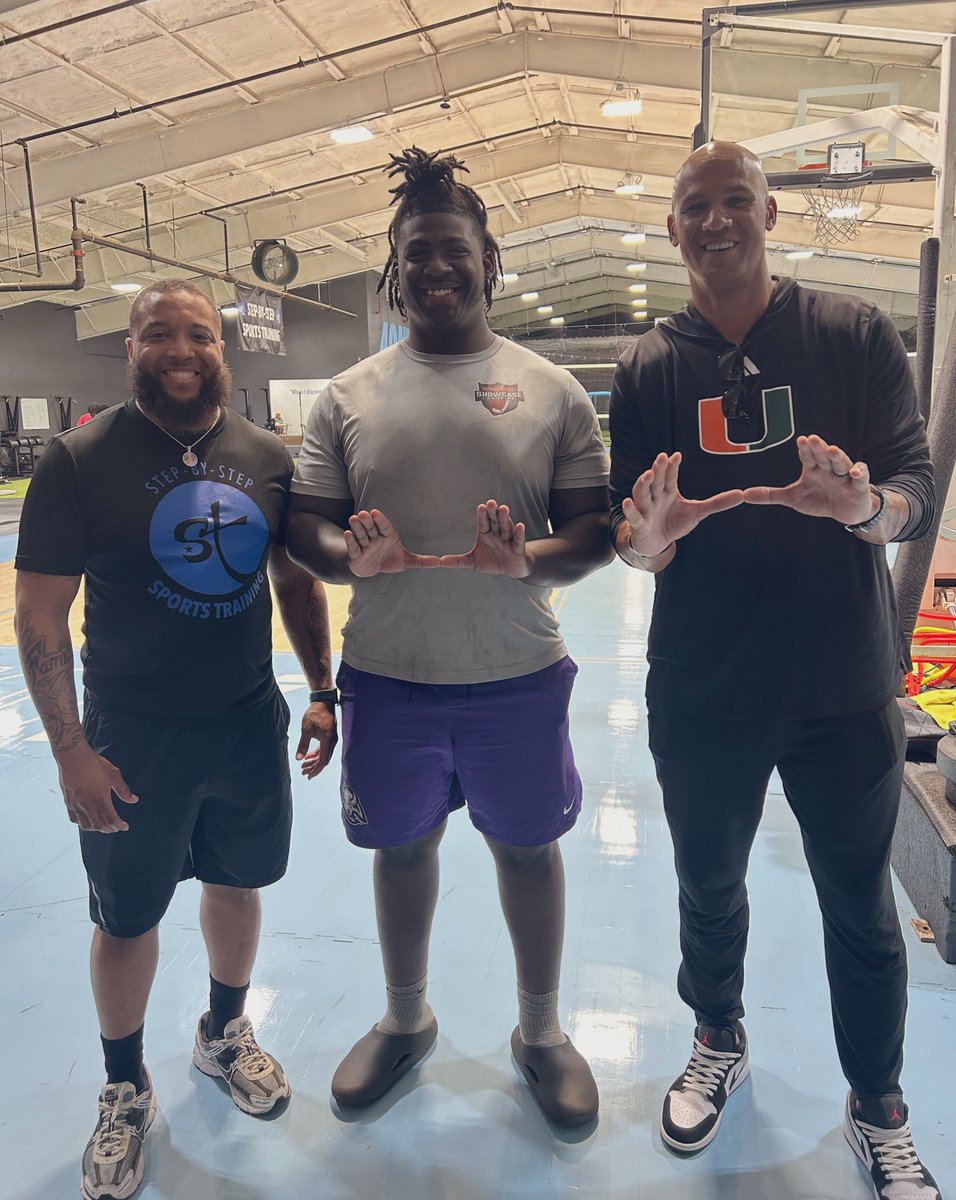 Coach L (@coachl__) on Twitter photo Thanks for stopping by the facility the other day <a href="/CanesFootball/">Miami Hurricanes Football</a> <a href="/JasonTaylor/">Jason Taylor</a> #StepByStep #TheU <a href="/coach_cristobal/">Mario Cristobal</a> <a href="/TripCarrico/">Trip Carrico</a> <a href="/Vodney_Clev/">Vodney Cleveland</a> Thanks for stopping by the facility the other day <a href="/CanesFootball/">Miami Hurricanes Football</a> <a href="/JasonTaylor/">Jason Taylor</a> #StepByStep #TheU <a href="/coach_cristobal/">Mario Cristobal</a> <a href="/TripCarrico/">Trip Carrico</a> <a href="/Vodney_Clev/">Vodney Cleveland</a>