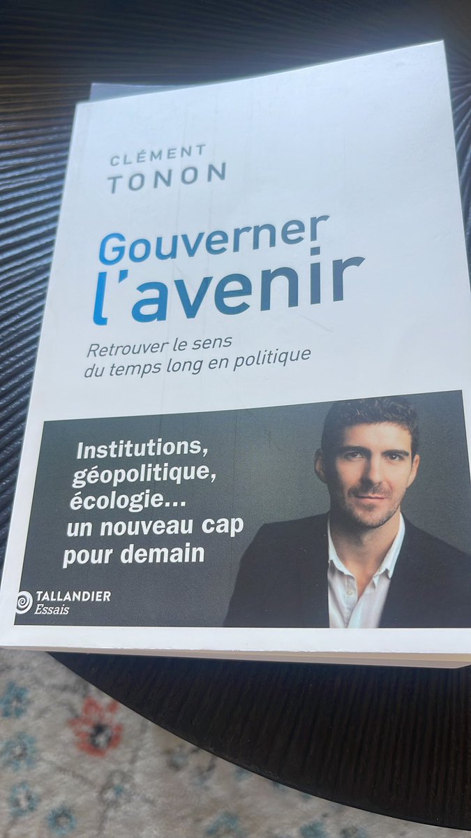 SachaPrince1's tweet photo. Ravi d’avoir pu échanger hier avec @clement_tonon autour de son livre et des enjeux de demain. 
Nous serons prêts pour faire face aux défis immenses qui nous guettent https://t.co/4doBqVs8Ym