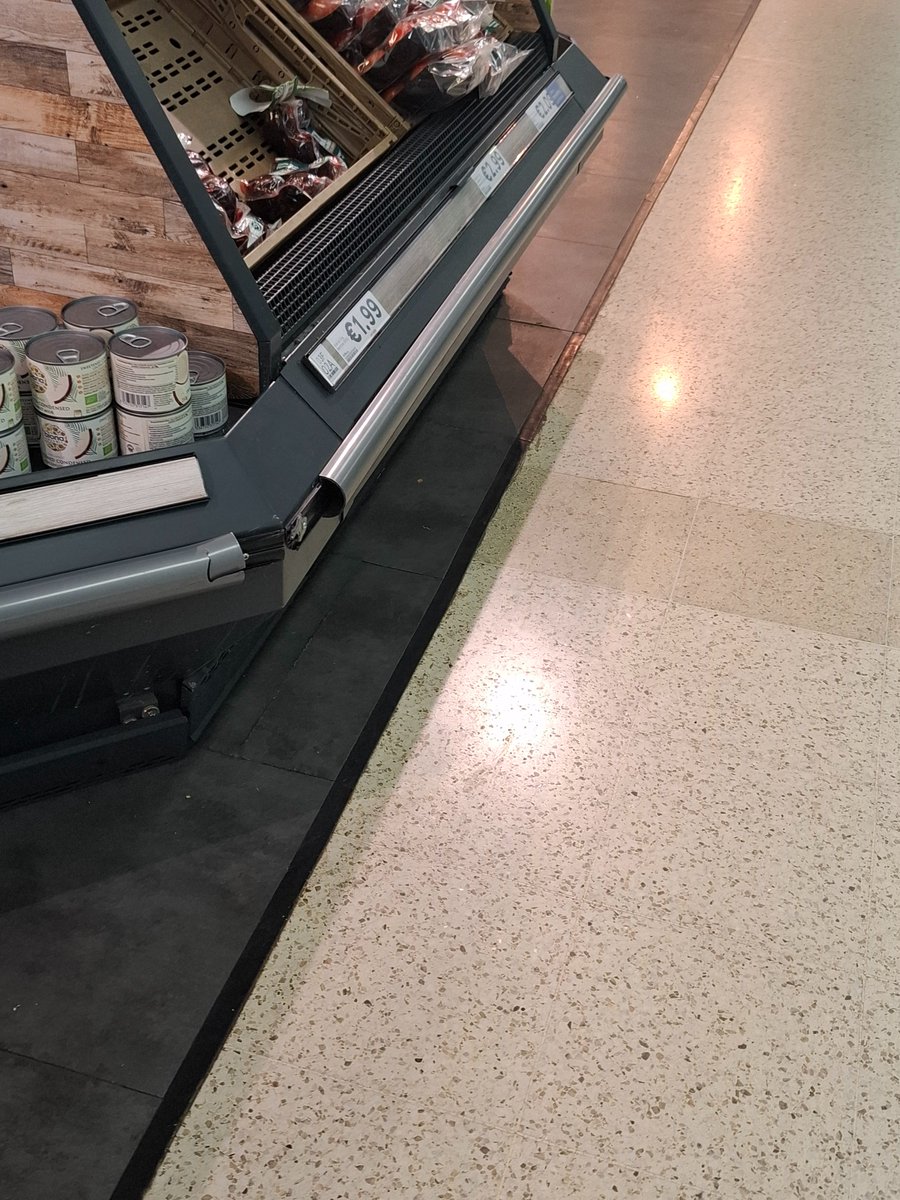 Reported this damaged unit to tesco 2 weeks ago after scraping my leg of it. Tesco still hasnt repaired and hsa wont do anything as its not a workplace issue.
Not into a claim but very annoying that nothing can be done.<a href="/TescoIrl/">Tesco Ireland</a> @thehsa