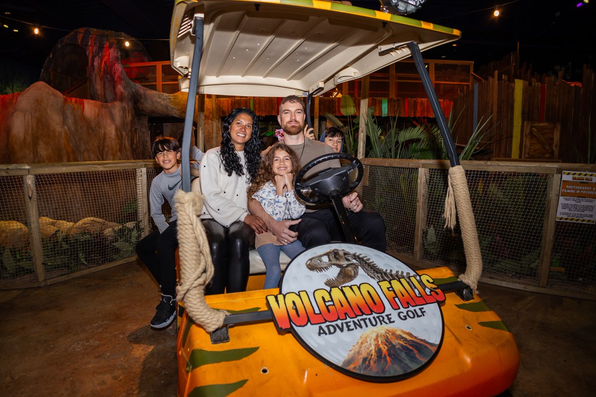 DestinationMK's tweet image. We're coming to the end of #LoveMK Day but we've got two more competitions ❤️

Between now and 7pm you can win a round of golf for four people Volcans Falls @XscapeMK. Get your mates or family together and see who can get that hole in one! ⛳️

To enter; use #LoveMK before 7pm 👍