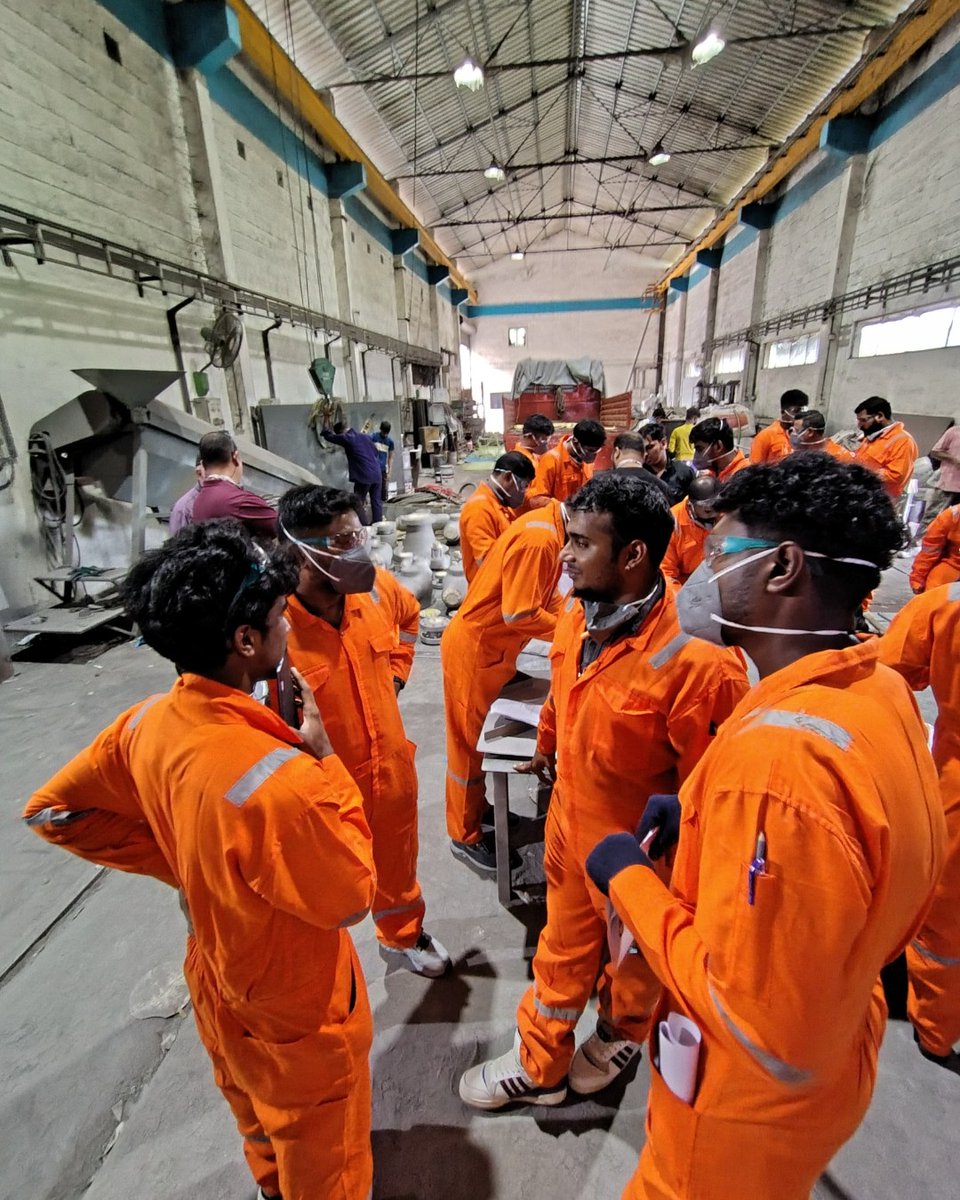 🌍 This #InternationalWorkersDay, we salute workers worldwide! 👷‍♀️👷‍♂️ At #AMPP, our 36,000+ members in 170 countries drive safer, more sustainable infrastructure through materials protection and performance. ✊