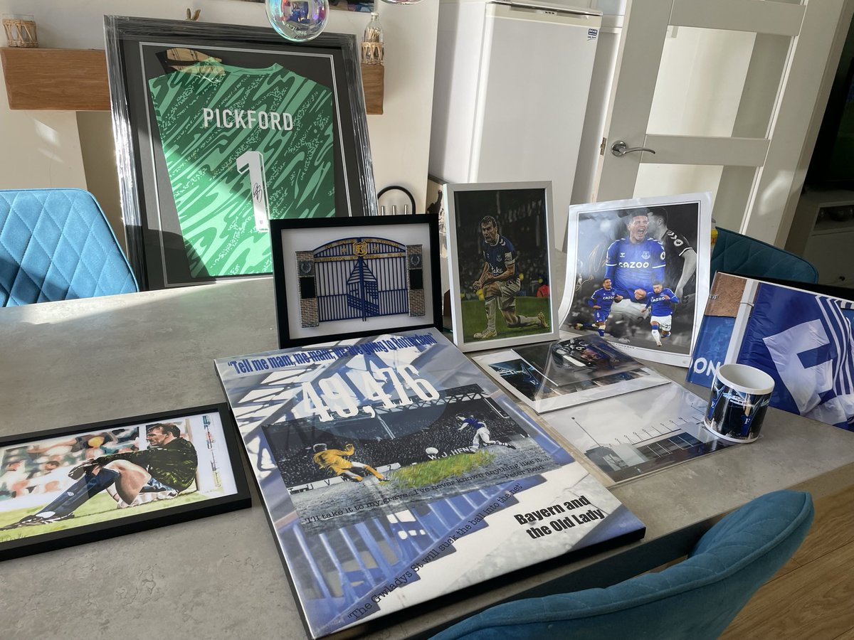 And his signed, framed shirt will be a prize at our evening with Gary Stevens in two weeks 😬😬😬😬😬😬😬😬😬😬
