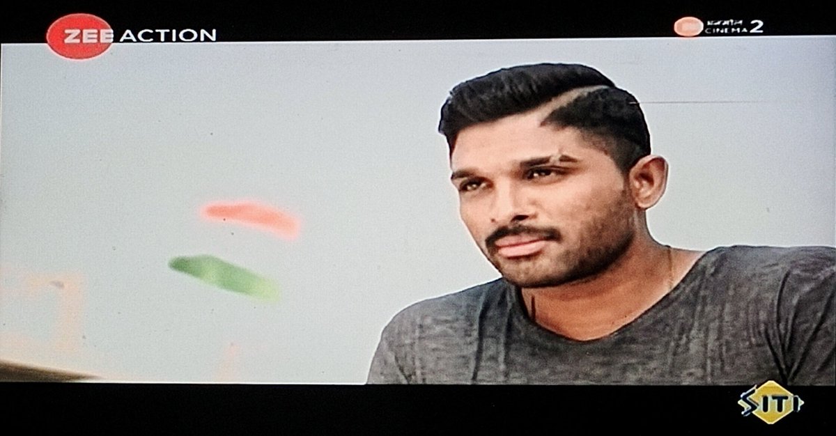 CineBuff2003's tweet image. Climax of #SuryaTheSoldier ( Hindi dub of #NaaPeruSuryaNaaIlluIndia 🇮🇳 ) showing now on #ZeeAction 💯

#AlluArjun #NaaPeruSuryaNaaIlluIndia