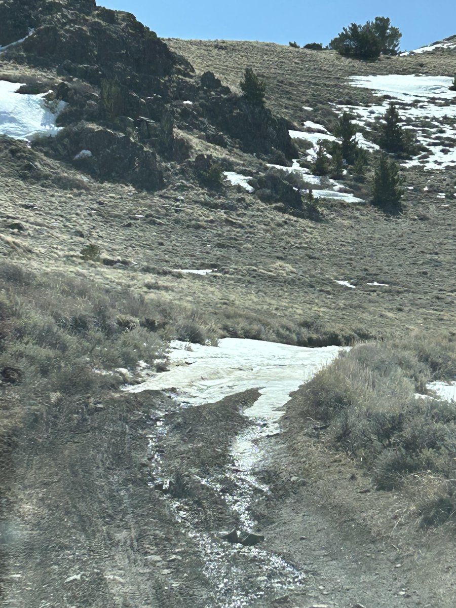 RelevantGold's tweet photo. A classic Wyoming spring. Blue skies and sloppy roads... looking forward to the melt so Relevant Gold's field season can begin!
$RGC.V
$RGCCF
#Gold
#Wyoming
#AmericanAbitibi
#ExploreAndDiscover
#NewEyesOnOldRocks https://t.co/yxIo9vWJKe