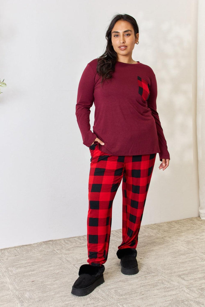 admiresty's tweet photo. Embrace cozy vibes with the Zenana Full Size Plaid Pajama Set! 💤 Featuring a stylish top with chic side slits &amp; perfectly fitted pants with pockets. 😍 Unwind in style at just $26. #loungewearsets #ZenanaShopNow ➡️ https://t.co/HTxFyhRbjw ✨ #TikTokFashion https://t.co/qhJ7t6NwbN