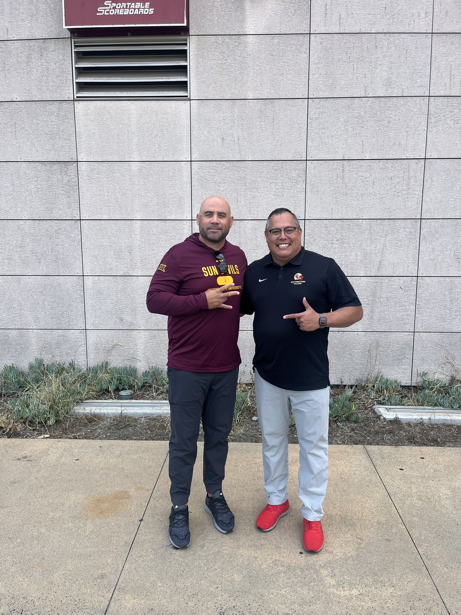 Southwestern College Football (@swcjaguarfb) on Twitter photo Back to Back Big 12 Teams recruiting our players. Thank you AJ Cooper and <a href="/ASUFootball/">Sun Devil Football</a> for recruiting our student athletes. Where there’s smoke 💨 there’s fire🔥.
#GoLEFT👈🏽 #ForksUp #SWC▶️D1 Back to Back Big 12 Teams recruiting our players. Thank you AJ Cooper and <a href="/ASUFootball/">Sun Devil Football</a> for recruiting our student athletes. Where there’s smoke 💨 there’s fire🔥.
#GoLEFT👈🏽 #ForksUp #SWC▶️D1