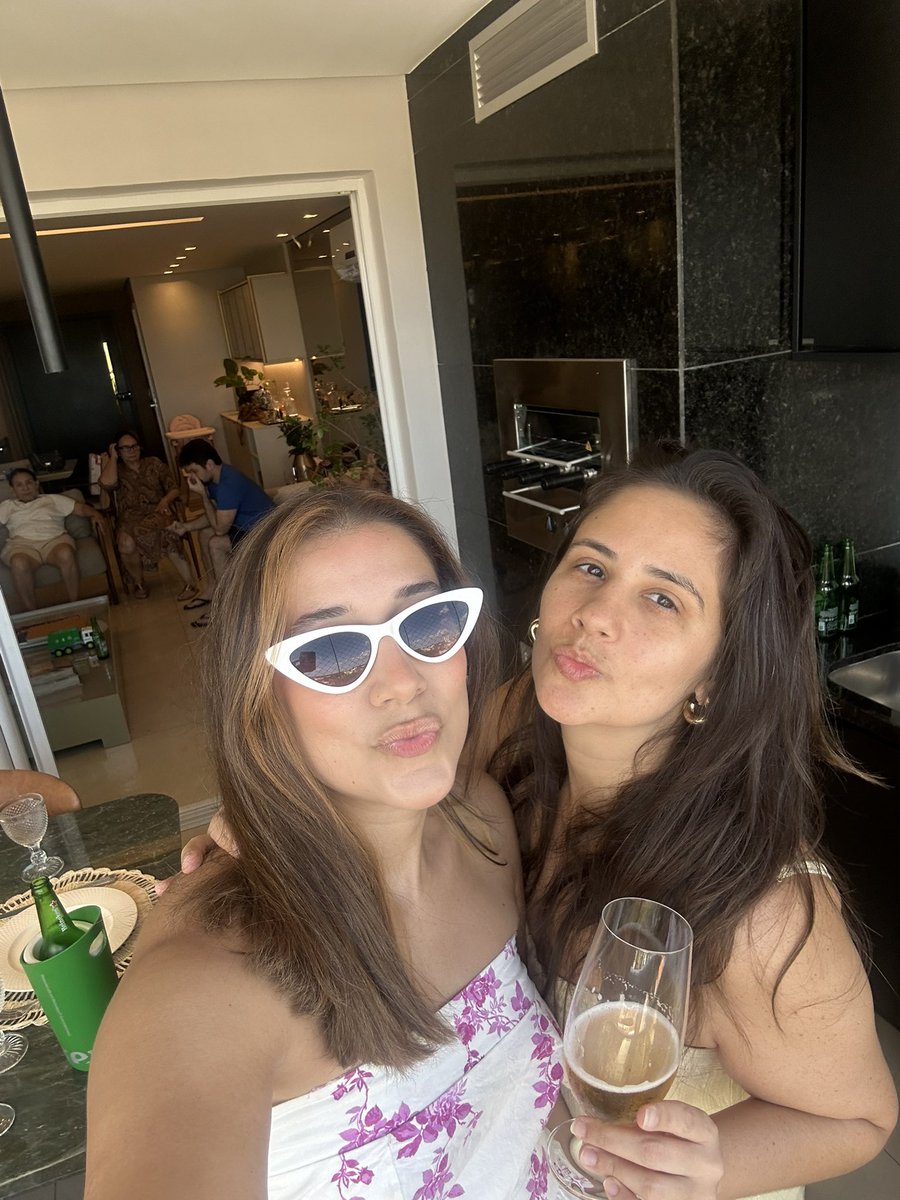 juru (@mariadeque) on Twitter photo Dia dessa princesa que entrou na minha vida através de amigos em comum e agora é mais minha amiga que eles kkkkkk te amo! Obrigada por ser assim do jeito que é. Que vc seja feliz sempre, sempre! Parabéns, amiga! <a href="/ianasaraujo/">Iana Araújo</a> Dia dessa princesa que entrou na minha vida através de amigos em comum e agora é mais minha amiga que eles kkkkkk te amo! Obrigada por ser assim do jeito que é. Que vc seja feliz sempre, sempre! Parabéns, amiga! <a href="/ianasaraujo/">Iana Araújo</a>